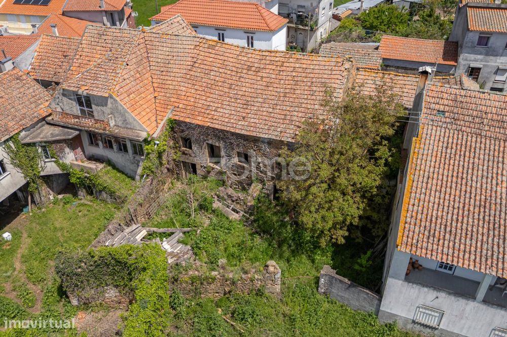Moradia T4 em Ruina |Carragozela - Seia