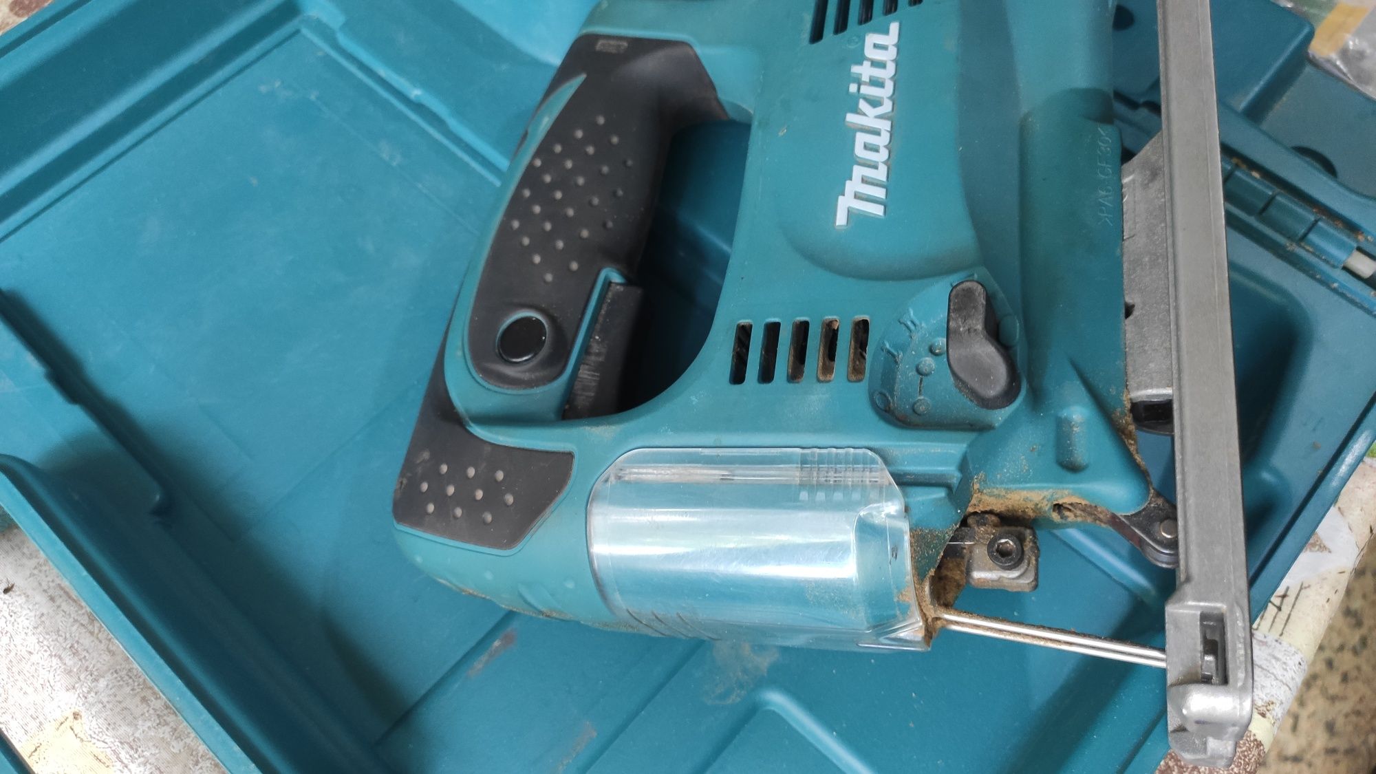 Электролобзик Makita 4329 + кейс