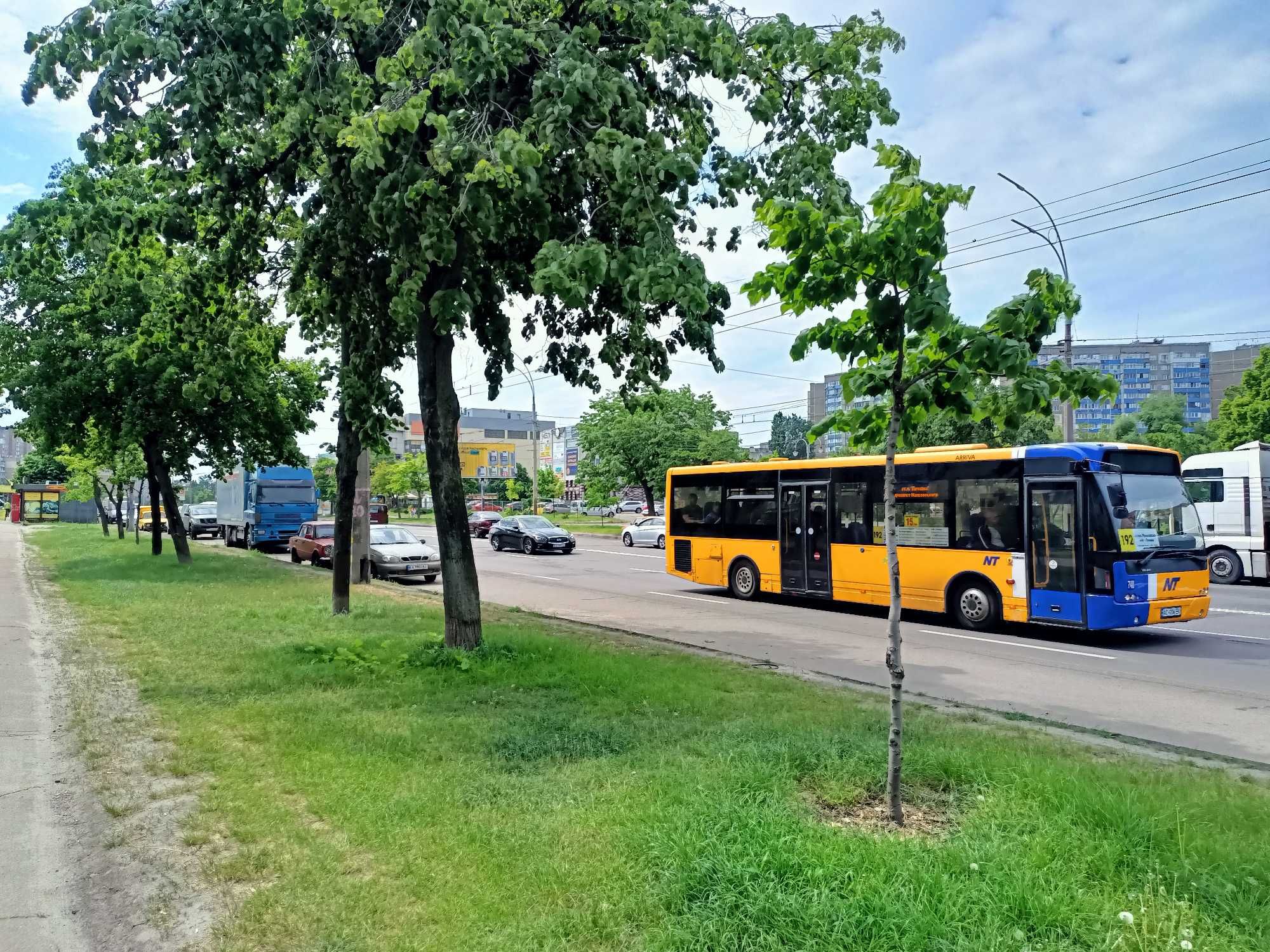 Троєщина - центр без % + є біля залізничного вокзалу