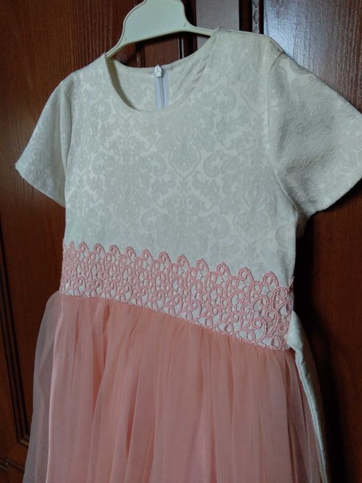 Сукні для дівчаток 116р.,128р.