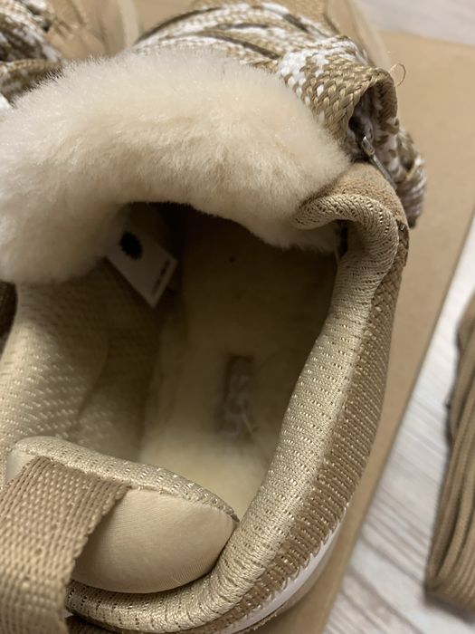 В наявності UGG Lowmel 36, 37, 38, 39, 40