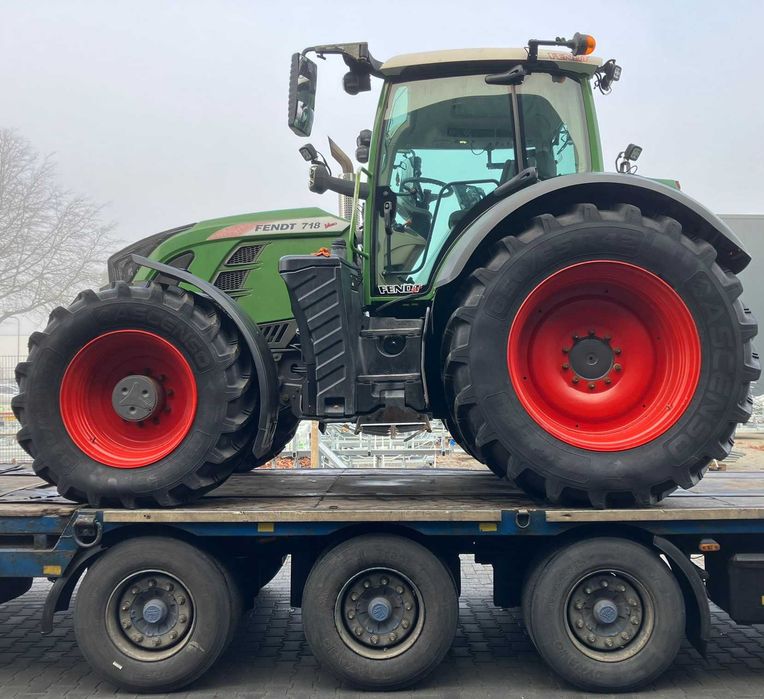 Ciągnik Fendt 718 Profi Plus S4, 720, 722, 724, 820, 818