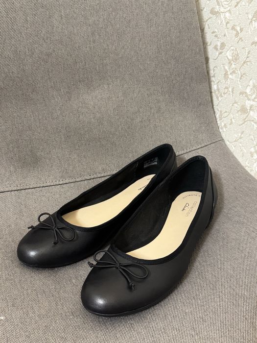 Жіночі балетки Clarks