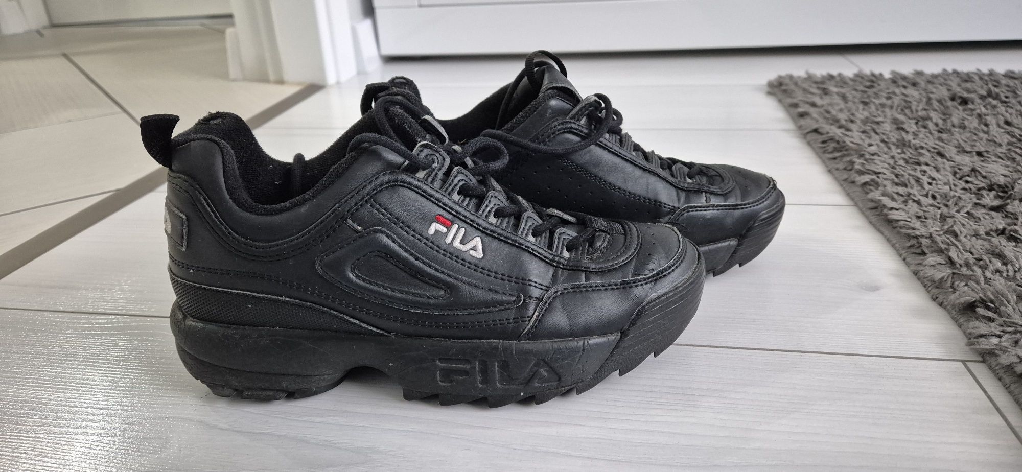 Sprzedam buty damskie Fila