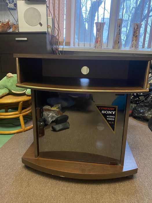 Тумба под телевизор