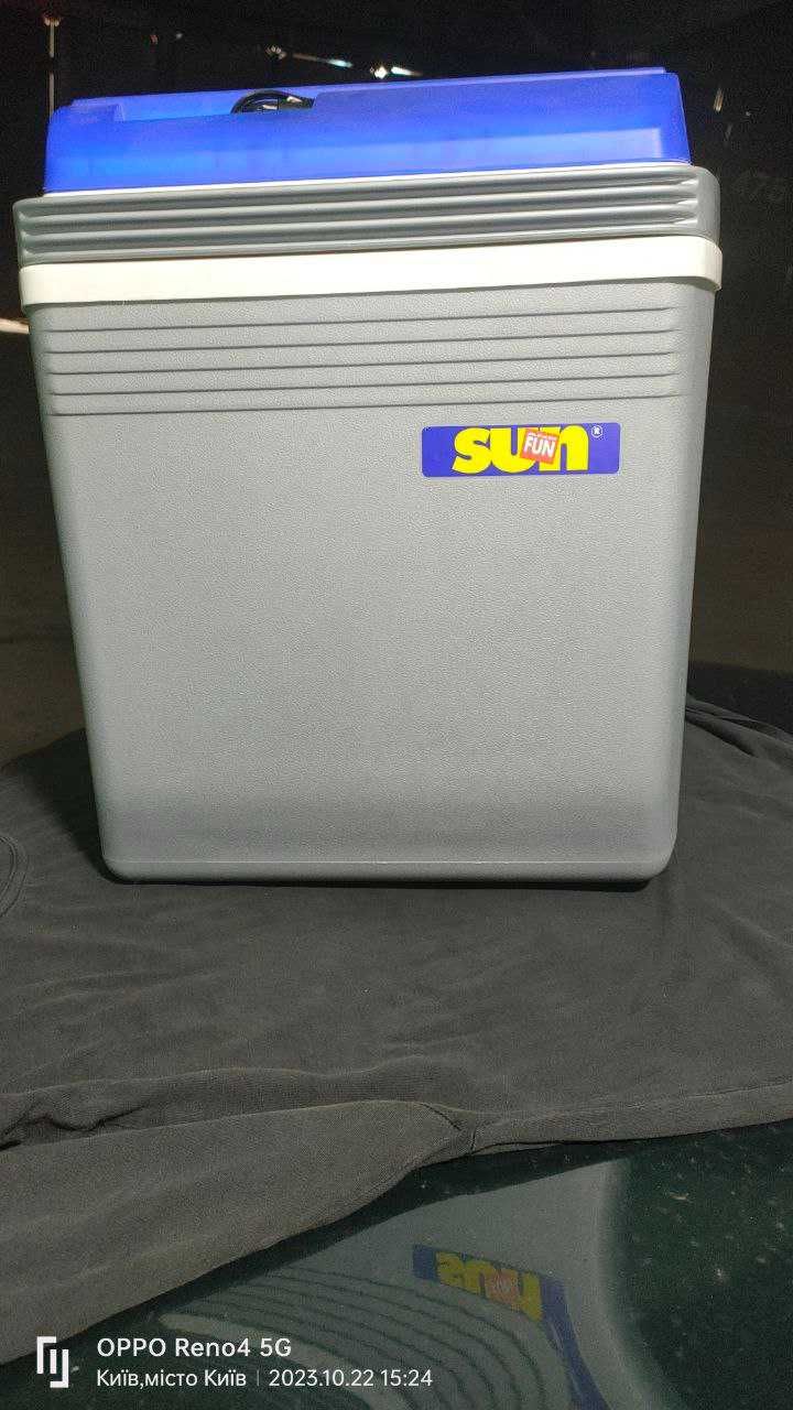 Термоэлектрический автохолодильник Ezetil E-28 S