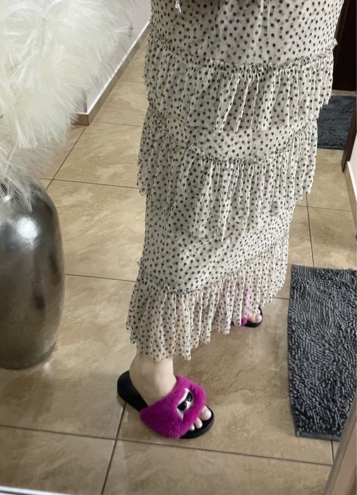 Nowa jasna/beżowa tiulowa spódnica maxi DeeZee