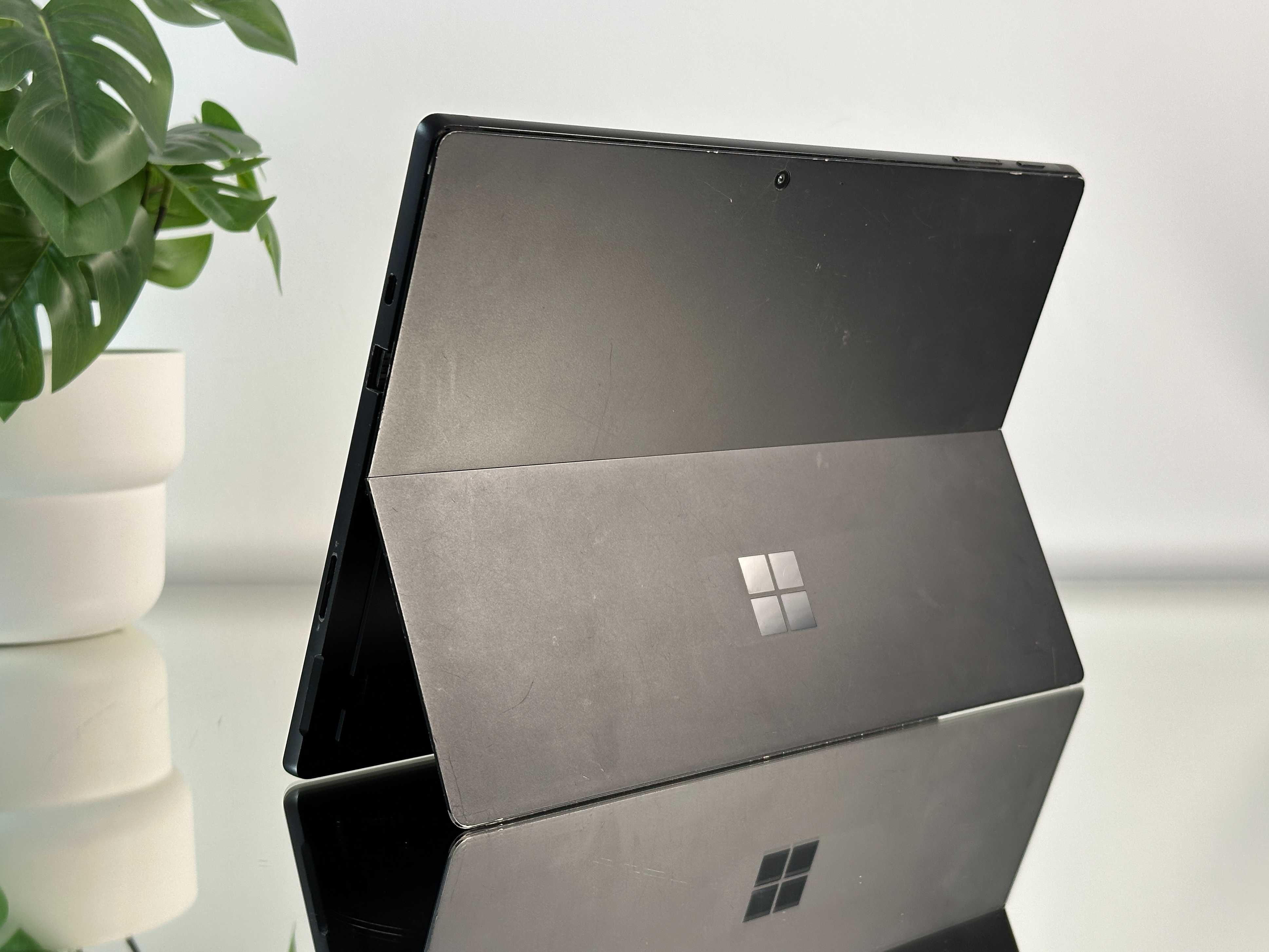 Tablet i laptop 2w1 Microsoft Surface Pro 7 i5 10GEN 8GB/256GB MOBILNY