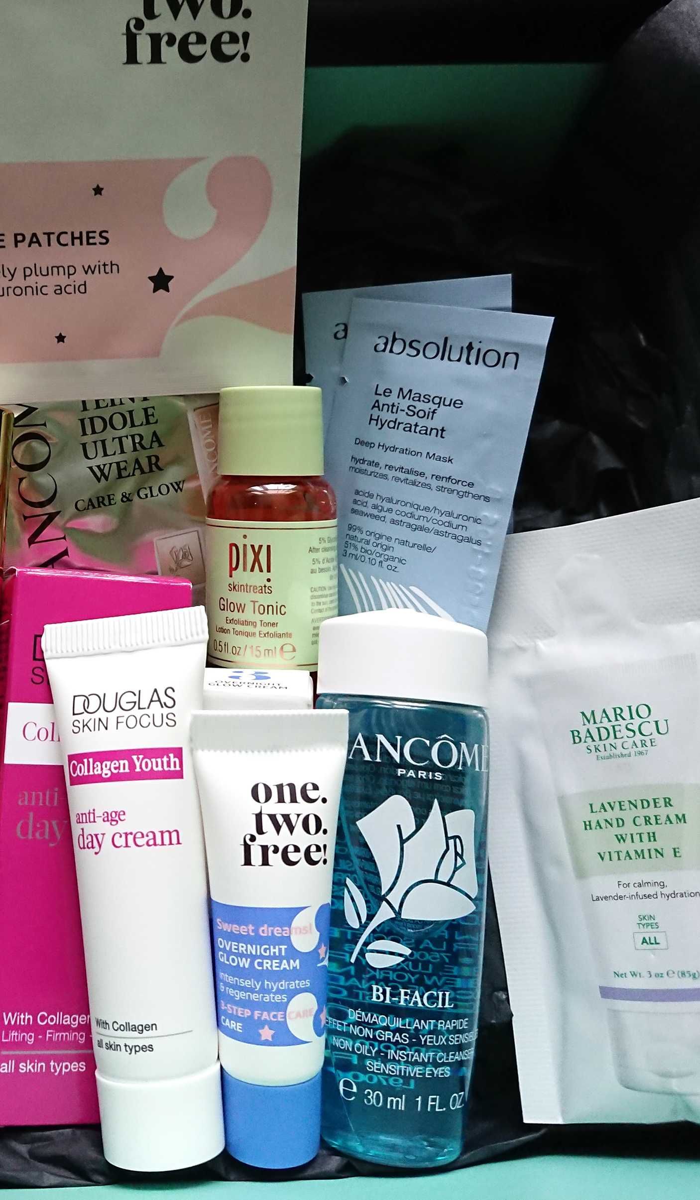 Douglas Box kosmetyczny: Lancome, Pixi, One.two.free! i inne