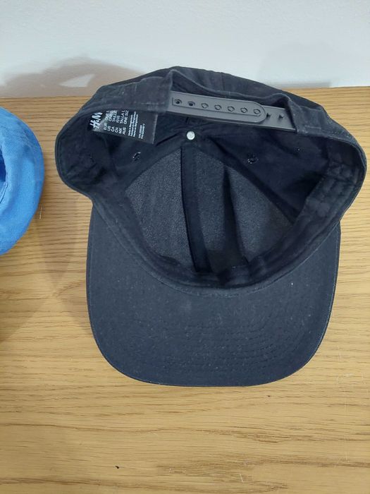 Boné / Cap Lightning Bolt e H&M