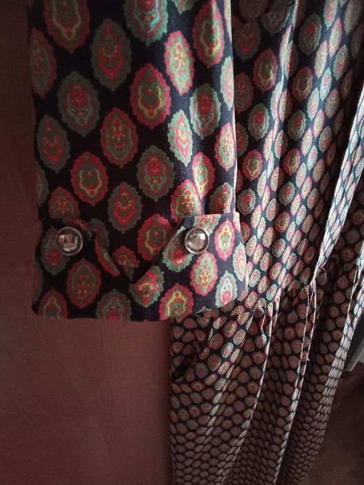 Платье . Женская одежда.