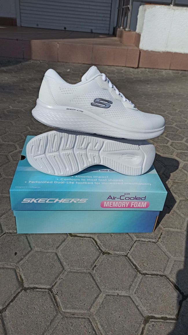 Оригінал Кросівки Skechers Білі Белые Скечерс Летние