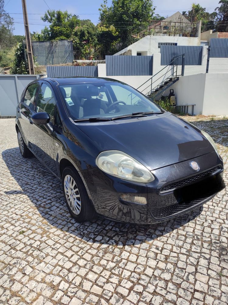 FIAT PUNTO 2012 - Preto