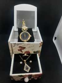 Подарунковий набір для дівчини годинник підвіска сережки