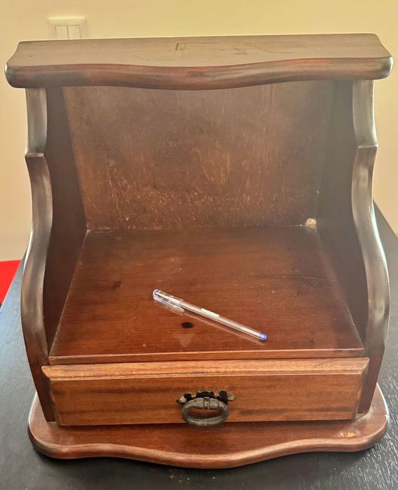 Móvel  de parede para telefone fixo ou telemóveis com gaveta