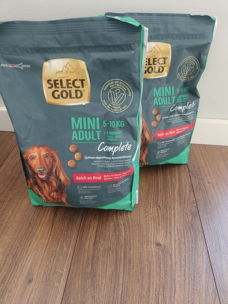 Sucha karma SELECT GOLD Complete Mini Adult Wołowina 1 kg