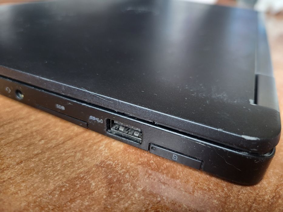 Dell Latitude E7470 i5-6300U, 8/256, Win 10, ładowarka