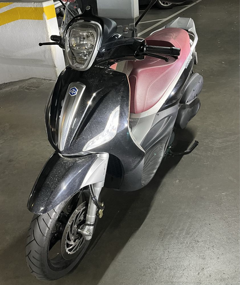 Piaggio Beverly 350