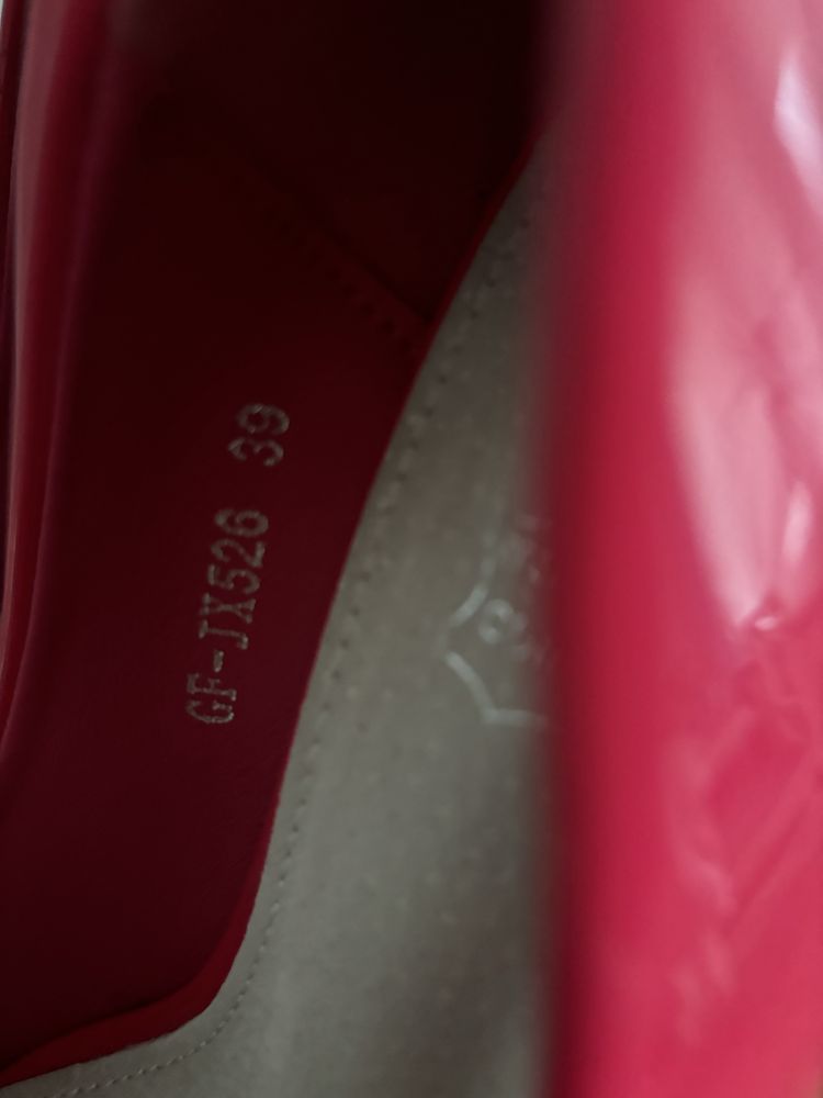 Buty na korku rozowe 39 /bal karnawalowy