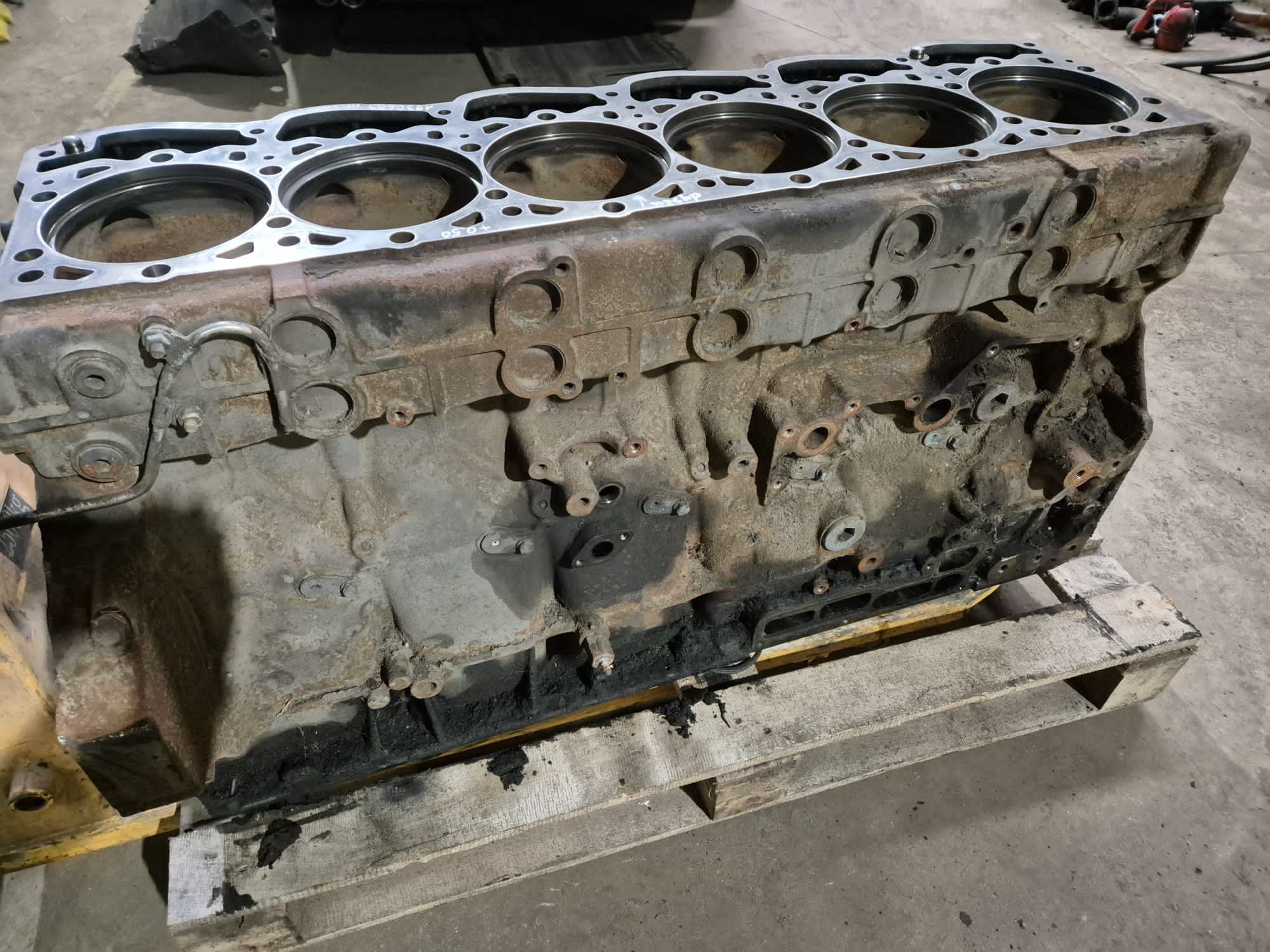 Blok Słupek silnika Daf xf cf 105 EURO 5