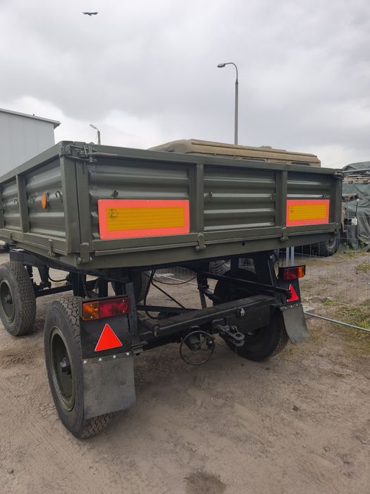 Wojskowa przyczepa D-47 kiper