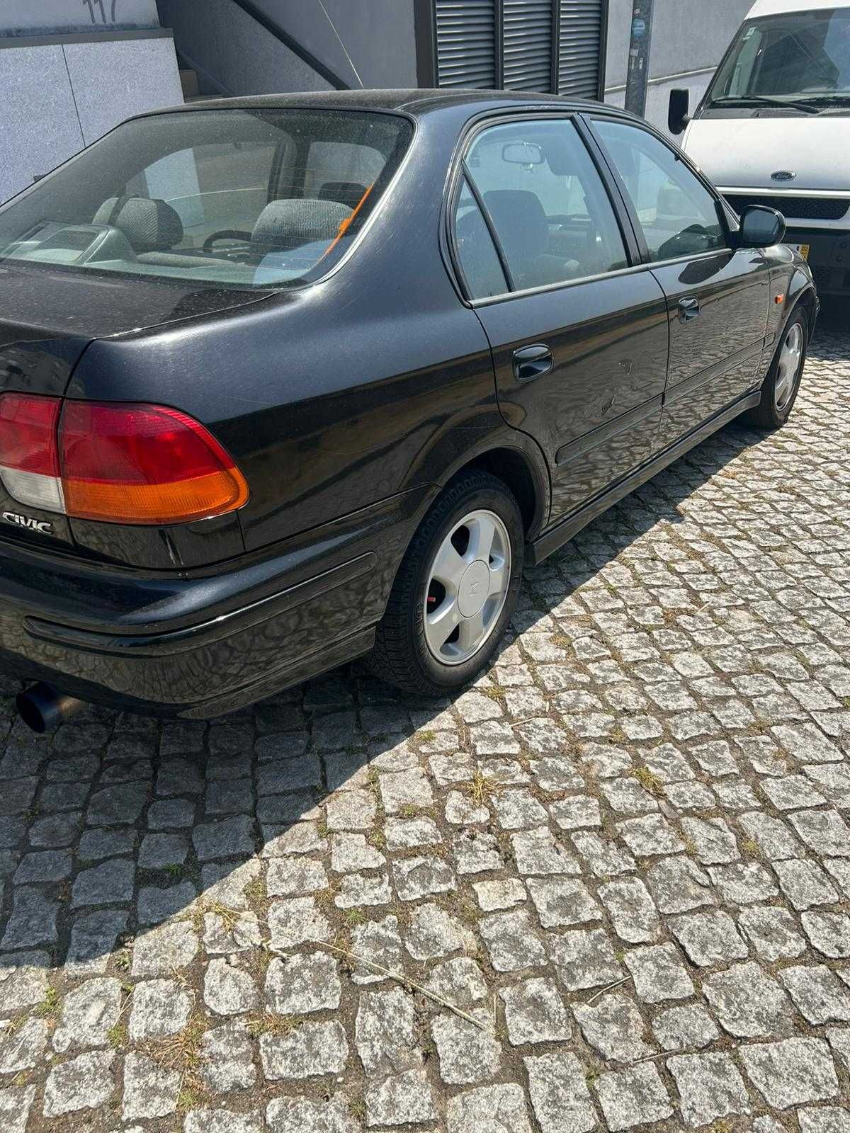 Honda Civic 1.5i LS (EK3)