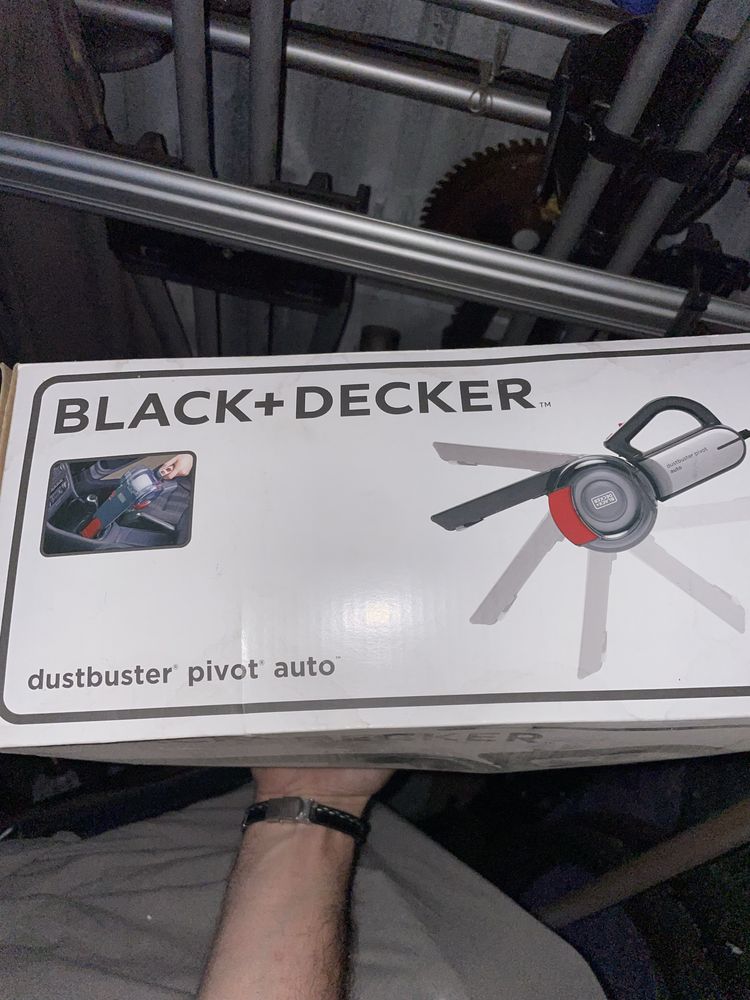Odkurzacz samochodowy  Black+Decker