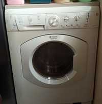 Máquina de lavar roupa com avaria