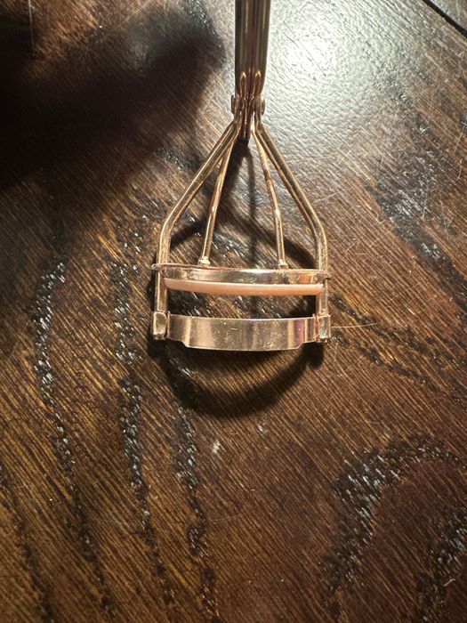 Zalotka, nieużywana, w złotym kolorze