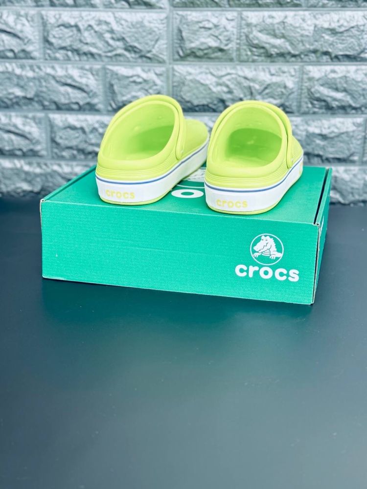 Шлепанцы Crocs женские Пляжные яркие лимонные кроксы сабо тапочки