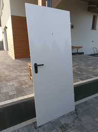Drzwi techniczne stalowe białe 90P