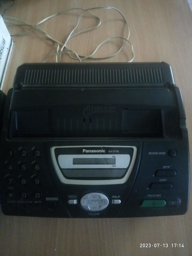 Факс Panasonic KX-FT74