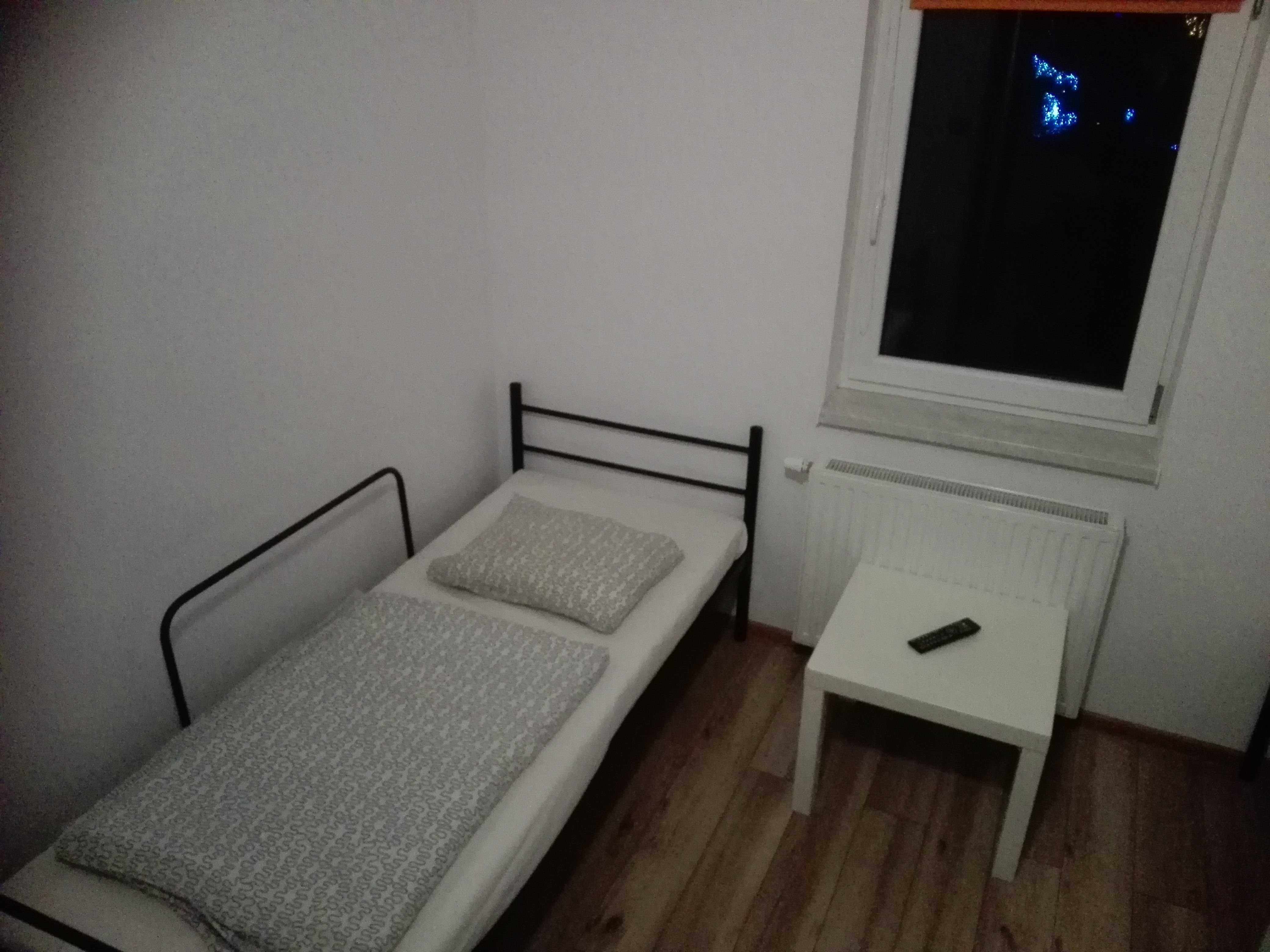 Noclegi prywatnie i dla firm. Pokoje z łazienkami.