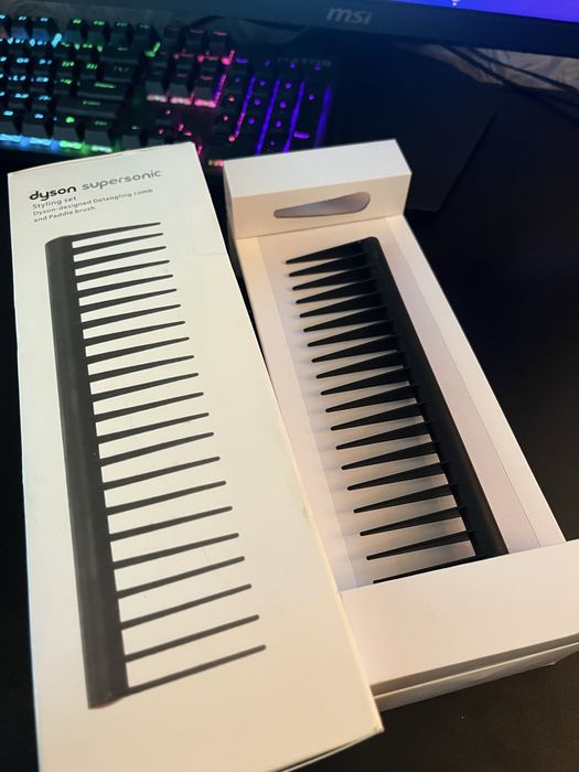 Расческа дайсон