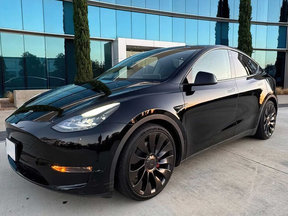 Tesla Model Y Performance      2022