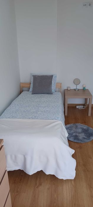 Quarto para arrendar