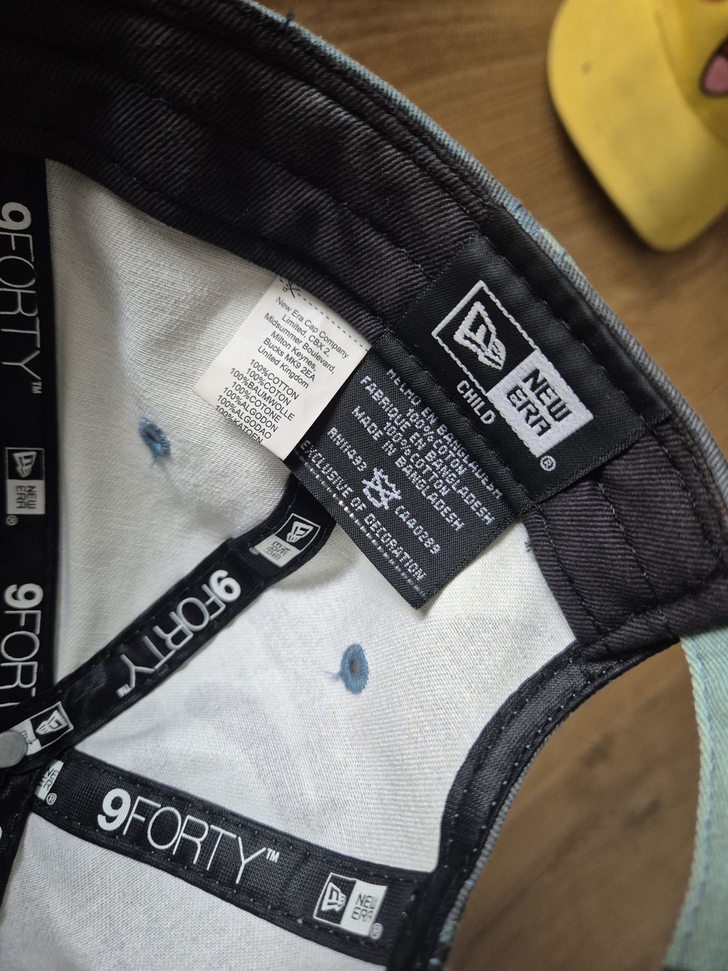 Czapka z daszkiem New Era 116/122 moro tył regulowany