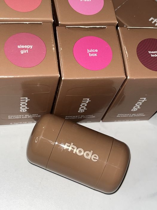 Rhode Pocket Blush| румʼяна