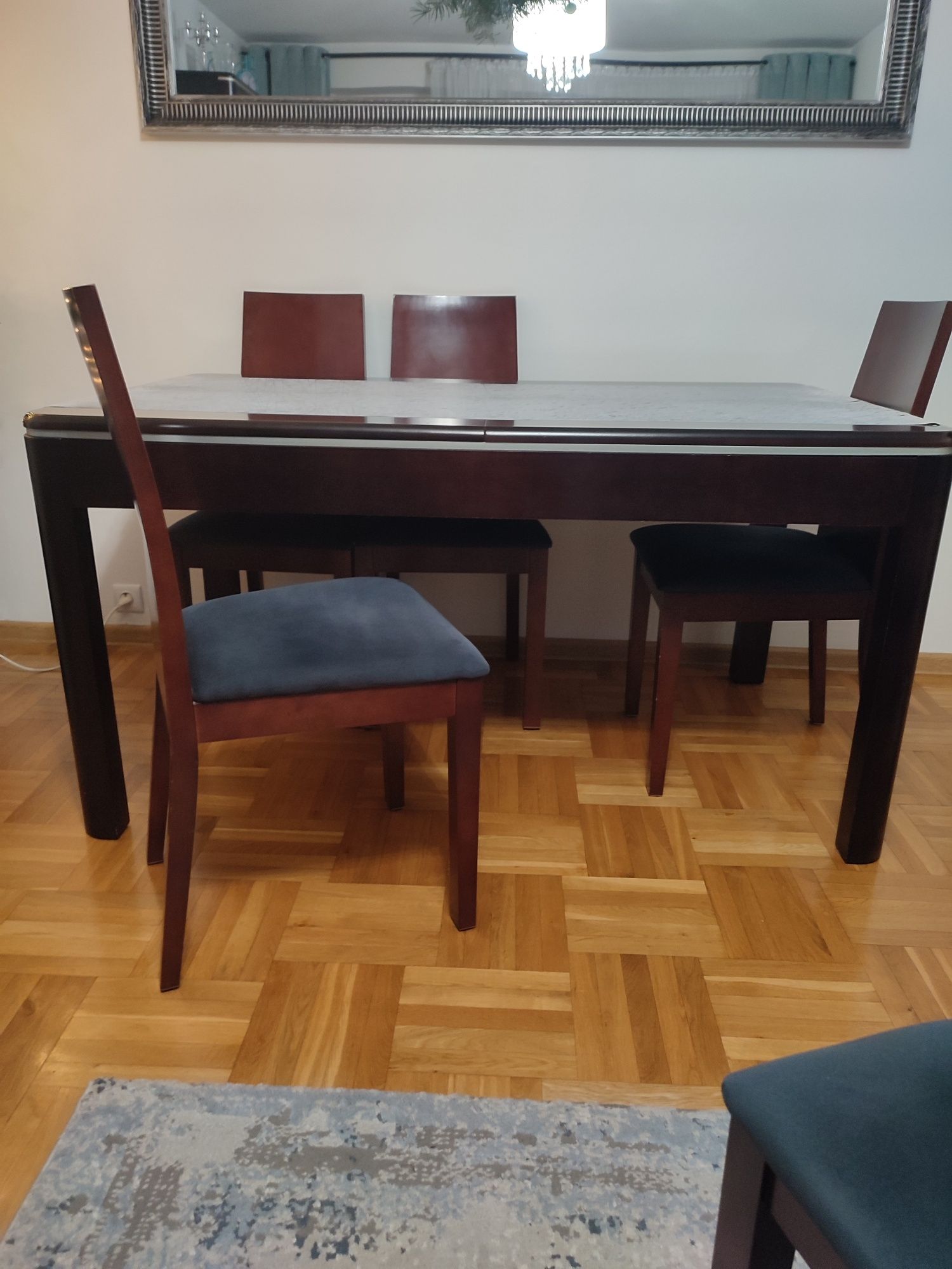 6 krzeseł Paged, zmiana ceny, za sztukę 120 zł