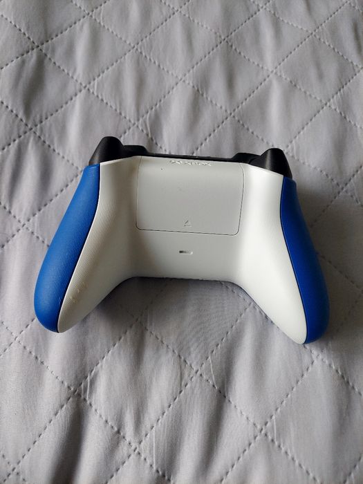 Pad MICROSOFT Xbox One / Series/ PC Shock Blue