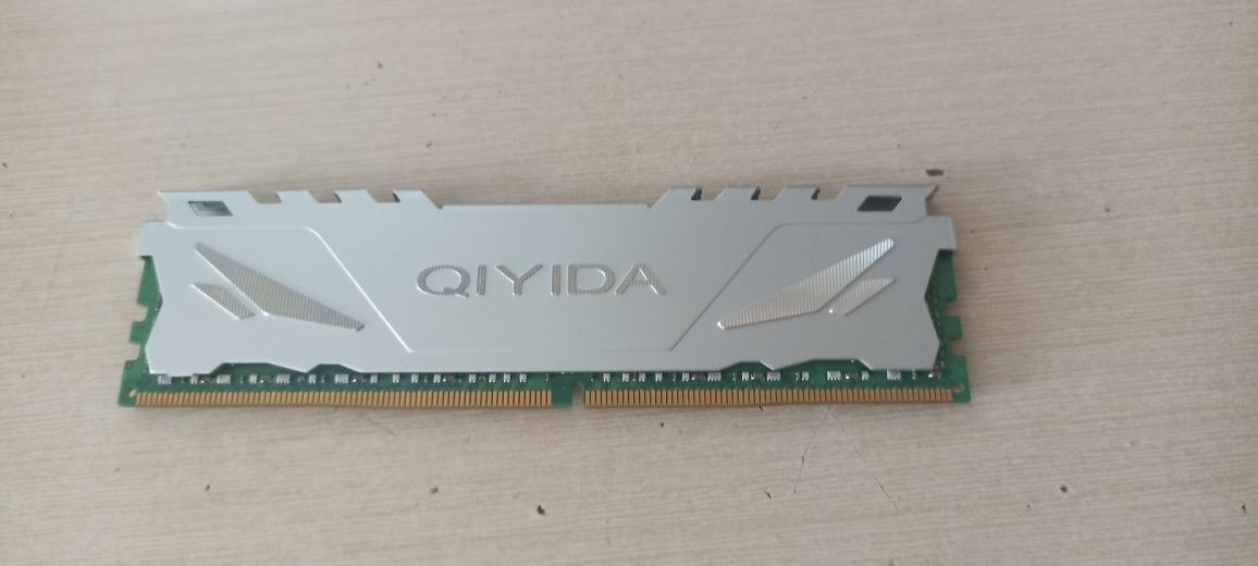 Qiyida ddr4 16gb 2Rx4 regecc 2133