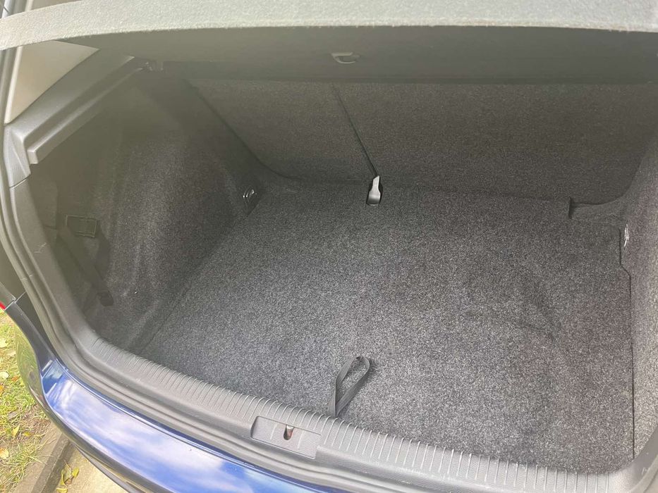 Volkswagen Golf 5 1.6 mpi