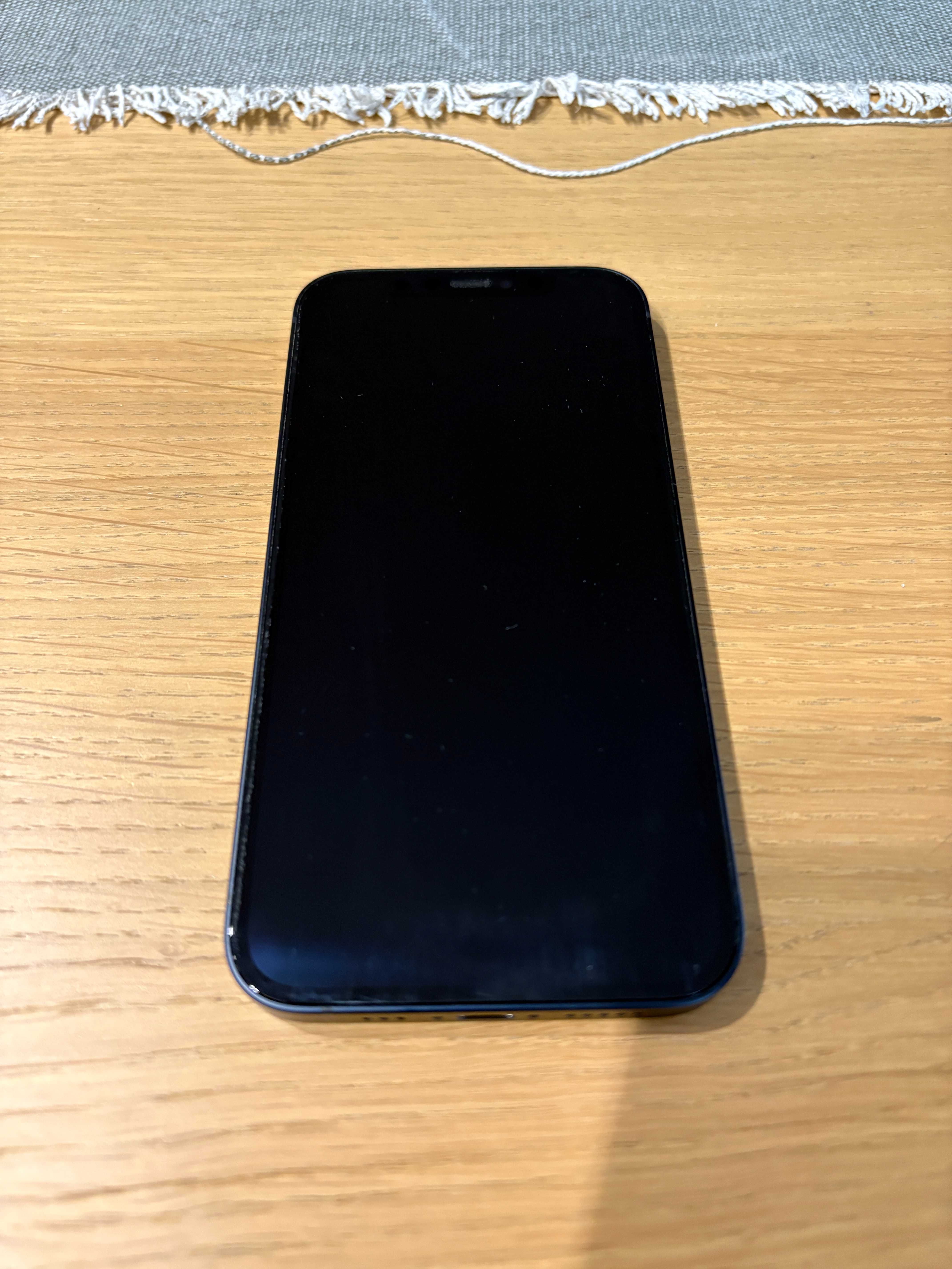 iPhone 12 64GB w idealnym stanie, jak NOWY