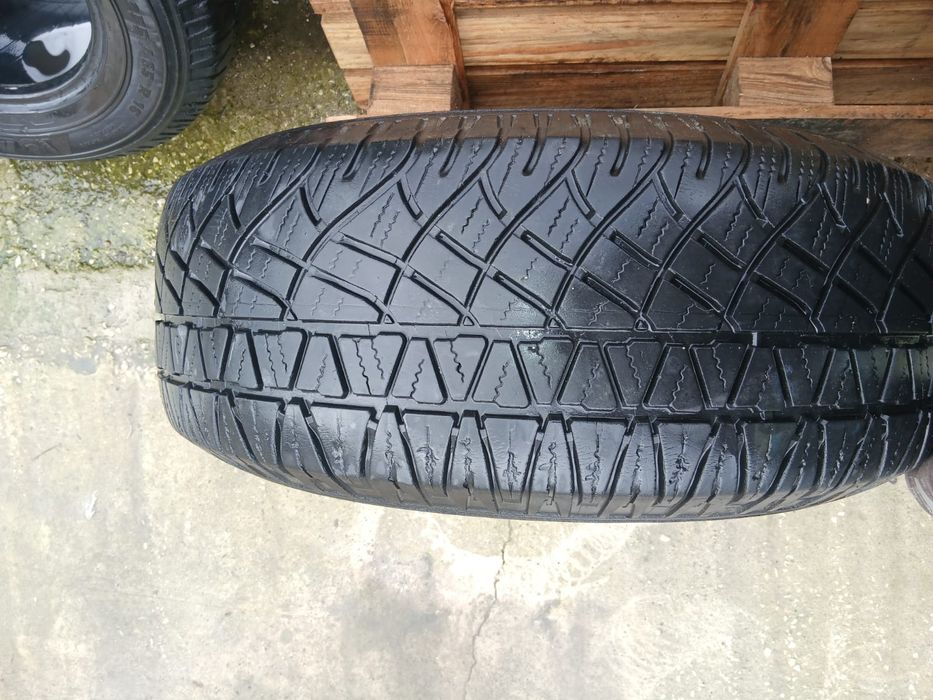 Vendo pneus Michelin Latitude cross  255/65/16