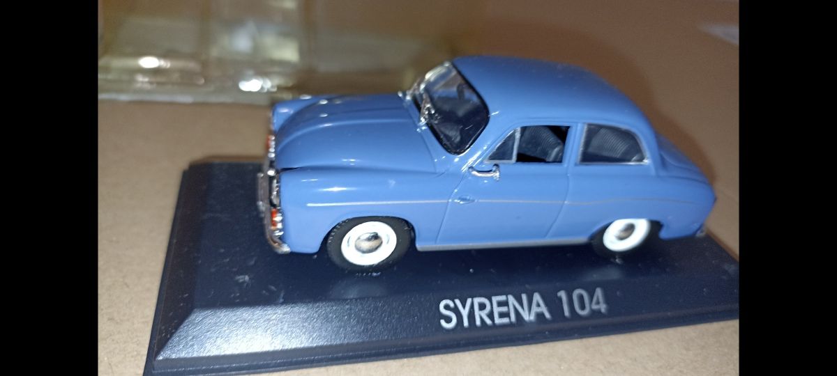 Model syrena 104 z blistrem  deagostini 1:43