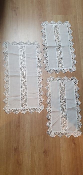 Naperons brancos