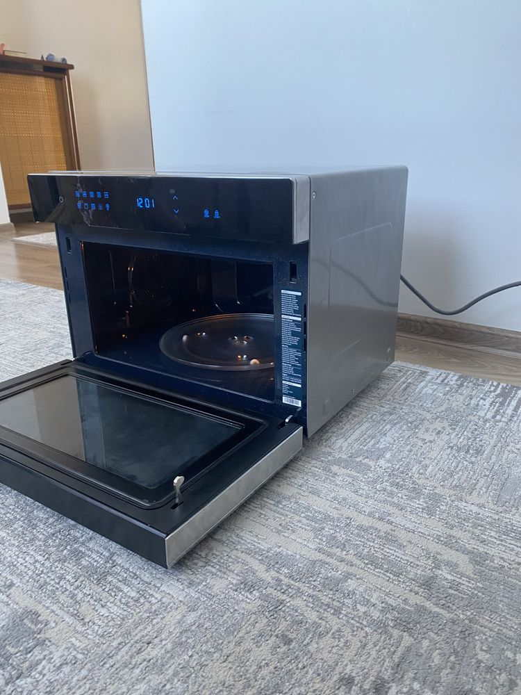 Мікрохвильова піч Samsung MC35J8088LT