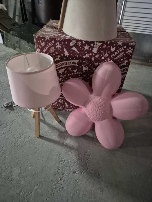 Candeeiros para quarto, usados mas em muito bom estado.