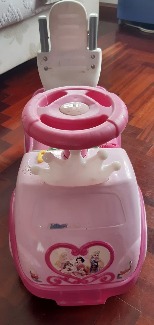 Carrinho princesa Disney