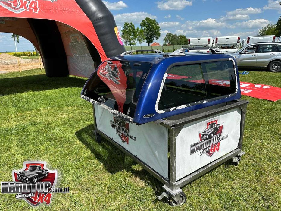 Zabudowa Nissan Navara D22 Carryboy Hardtop G560